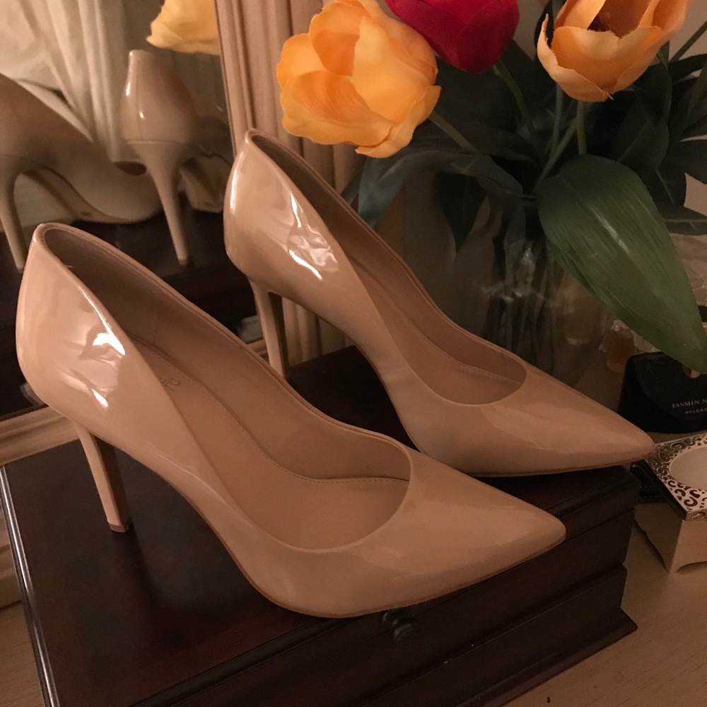 Vince Camuto Nude Heels